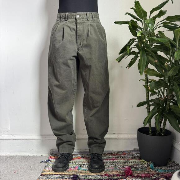 Pants - Vintage 90s G.H. BASS Olive Green Pleated Chinos - 34x34